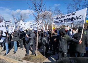 активисты требовали расследования событий на Майдане