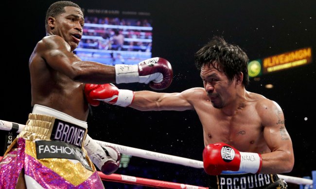 Пакьяо серьезно травмировался в бою с Бронером