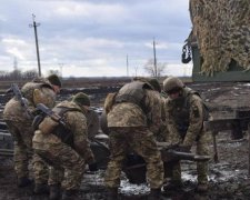 Война на Донбассе: боевики взялись за мирное население
