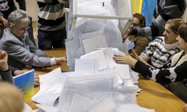 Поліція повідомила про чотири схеми підкупу на виборах 2019: як не потрапити в пастку