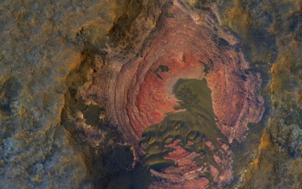 NASA показало незвичайний знімок марсіанського пейзажу