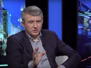 политолог Юрий Романенко, фото znaj.ua