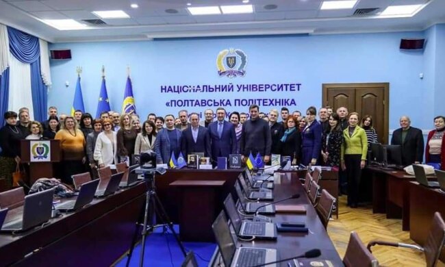 Доний с друзьями совершили книжный мега-тур по Полтаве