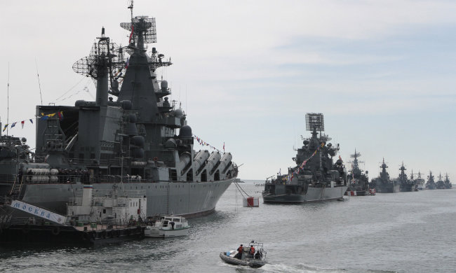 Друг Путіна ввів особистий флот до Криму: що відбувається