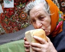 Украинские пенсионеры вынуждены жить на $3 в день