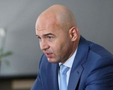 Кононенко превратил спортшколу в семейный бизнес