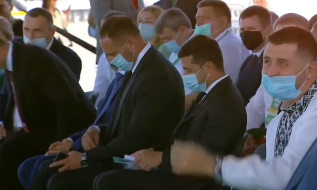 Слуги народа, скриншот из видео
