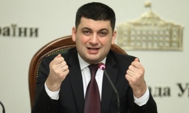 Гройсман вернул  в Раду буфетчиц, которые не говорят лишнего