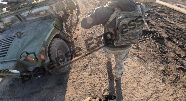 Аналоги Humvee, MaxxPro и M113 на поле боя против окупантов: видео боя спецподразделения Сил обороны