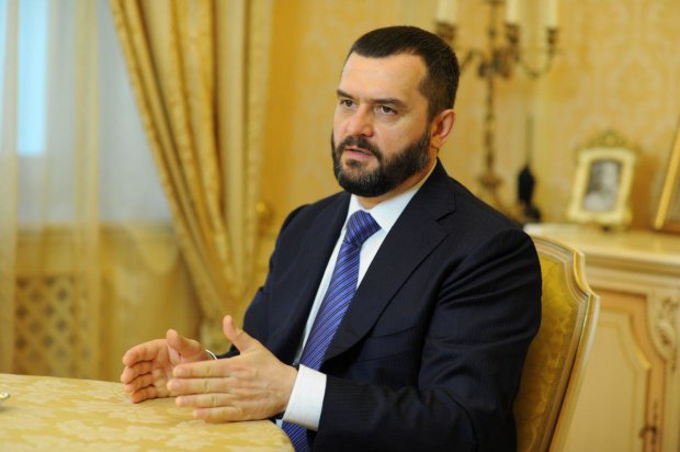 Экс-министр МВД Украины отмывал миллиарды через "липовый" банк, до ГПУ наконец "дошло"