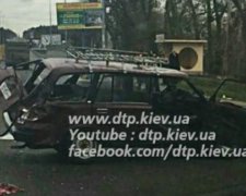 Під Києвом зіткнулися Range Rover і ВАЗ: одна людина загинула (фото)