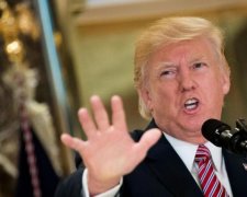 Трамп застосував магію і увірвався до чужого будинку