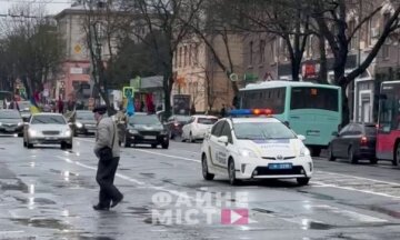 Колона з воїном ЗСУ, скріншот: Facebook