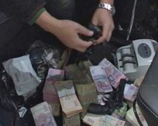СБУ «накрила» шахраїв, які відмивали сотні мільйонів гривень