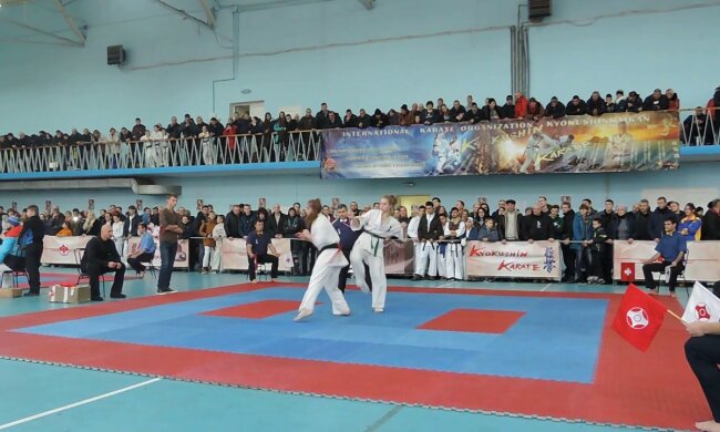 Джекі Чан у спідниці: запоріжанка стала триразовою чемпіонкою світу з карате, аплодуємо стоячи