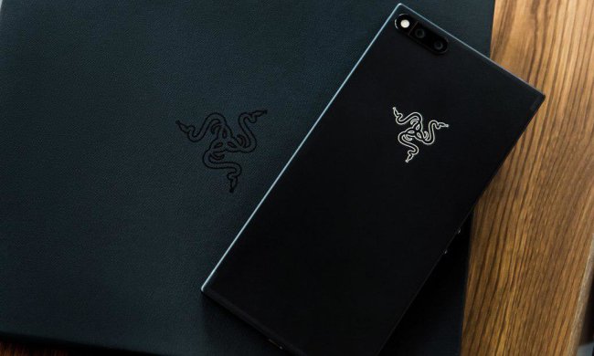 Названо найміцніший смартфон 2018 року