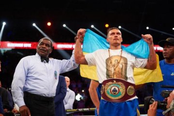 Промоутер рассказал, почему Усик согласился на участие во Всемирной боксерской суперсерии