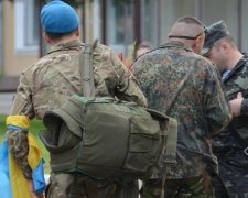 Демобілізованим військовим дозволили забрати з АТО 10 речей