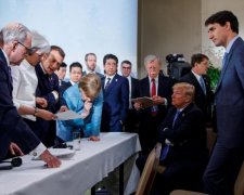 Бросил Меркель: выходка Трампа шокировала мир