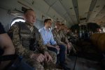 Зеленский срочно собрался на передовую: что происходит