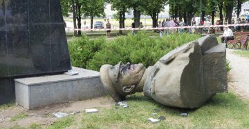 У Кернеса розповіли, коли назвуть харківський проспект ім'ям маршала Жукова: мер відмовляється слухати людей