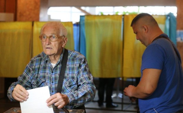 Одесситка заработала на выборах срок: голоса - в обмен на грязные гривны