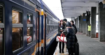 Приміський поїзд Укрзалізниці