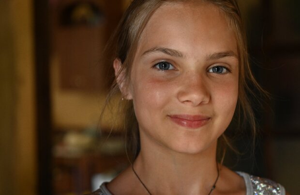 Дівчинка, яка врятувала дітей на Закарпатті. Фото: ДСНС у Закарпатській області.