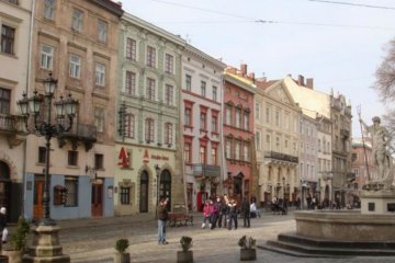 Львівські чиновники зароблятимуть на в’їзді в місто