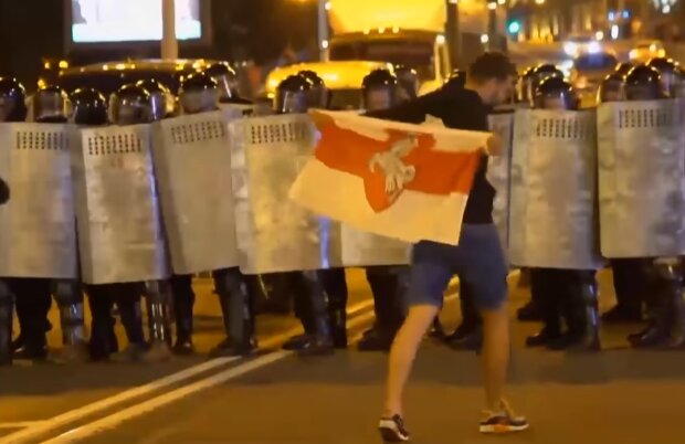 Протесты в Беларуси, скриншот: YouTube