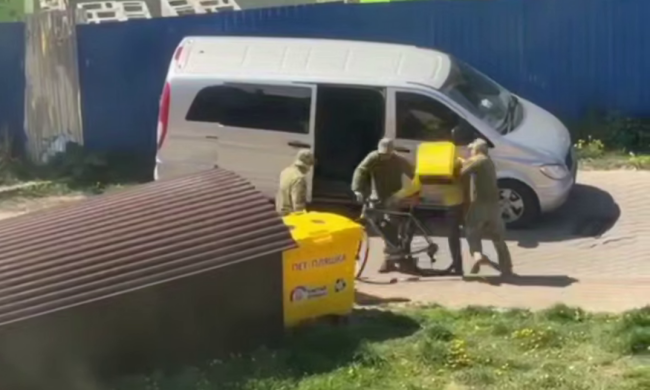 Мобилизация в Украине, ТЦК / кадр з відео