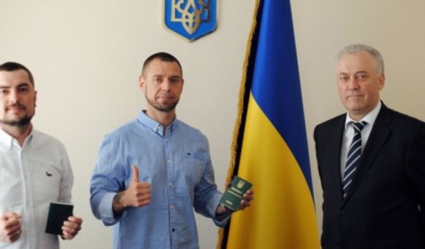 Екс-"Ляпіс Трубецкой" отримав посвідку на постійне проживання в Україні