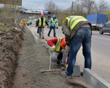 Між Львівщиною та Закарпаттям будують нову дорогу