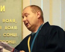 Чаус прийшов з повинною