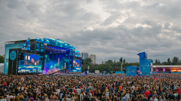 У Києві стартував Atlas Weekend-2019: як запалювали Зібров і Ротару, - кадри головного фестивалю року