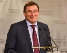 Луценко вдвічі підвищить зарплати прокурорам