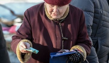 Україна стає антисоціальною державою, - Молчанов 