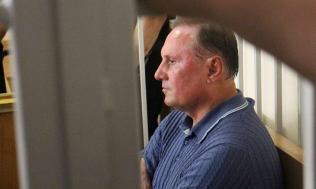 Ефремову забронировали камеру на майские праздники