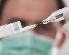 Батькам пояснили, що загрожує дітям без щеплення від кору