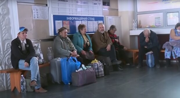 Украинские беженцы, скриншот: Youtube