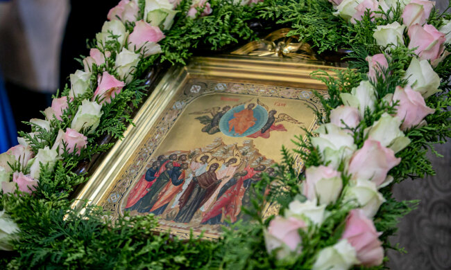 Віруючі УПЦ сьогодні святкують Вознесіння Господнє