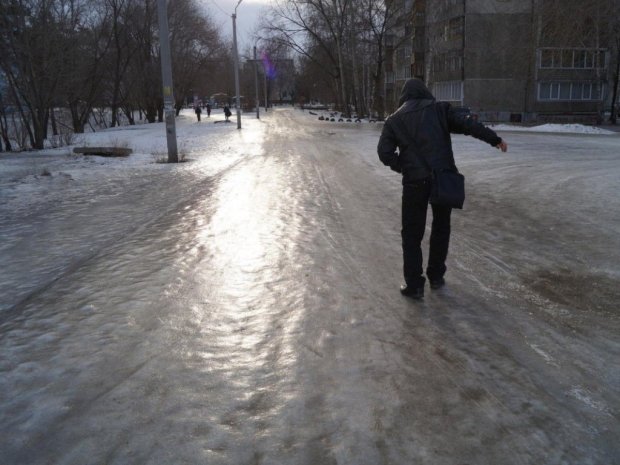 Погода на 11 грудня: зима натягне на Україну сіре мокре вбрання