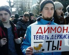 Соцмережі висміяли "чесні" мільярди Медведєва