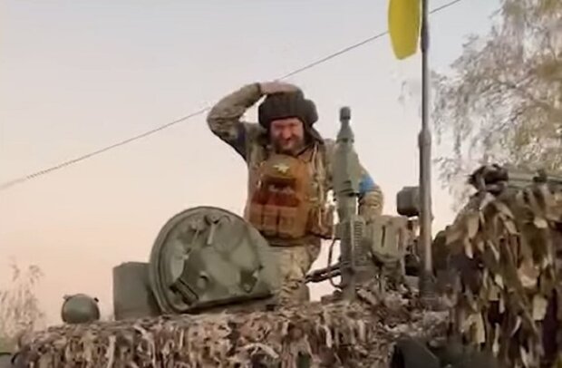 Добкін на танку. Фото: скриншот з відео