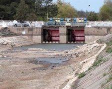 Немає життя: у мережі з'явилися шокуючі фото засихаючого Криму