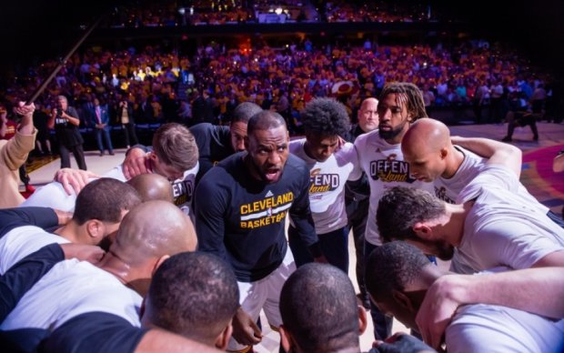 Краса баскетболу: Найкращі моменти першого раунду плей-офф НБА