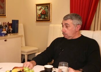 Евгений Комаровский / скриншот из видео