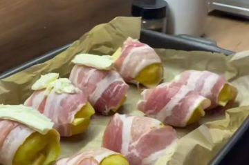 Картофель с беконом, запеченный в духовке