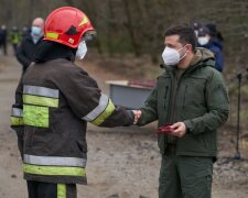 Зеленский завалит подтопленное Прикарпатье гуманитаркой, но плана действий у президента нет