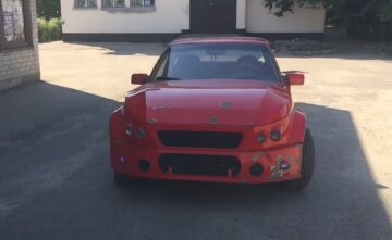 "Таврия" с двигателем Ford, скриншот: YouTube